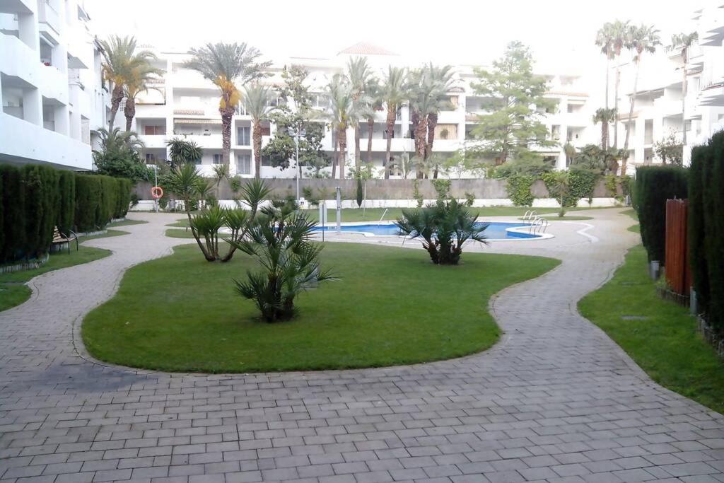 Bonito Apartamento De 3 Hab. Con Jardin Roses Ngoại thất bức ảnh